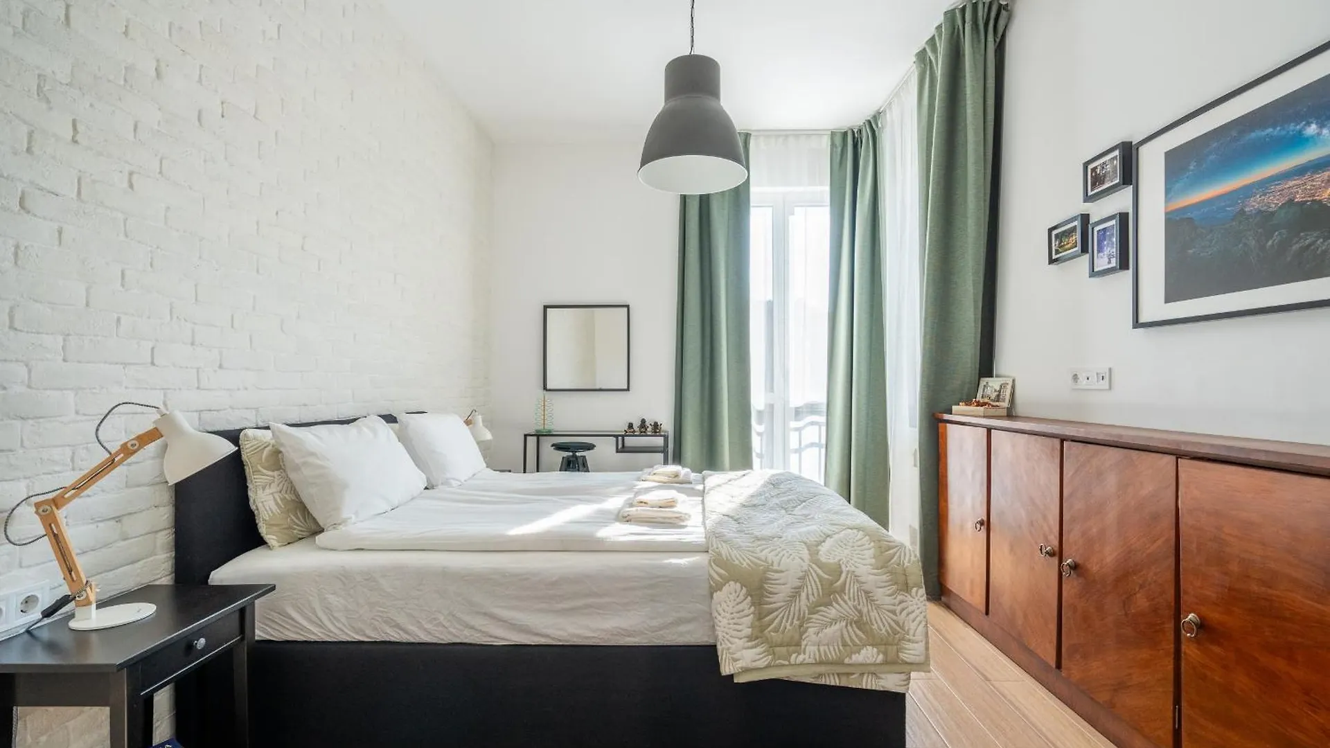 شقة Elegant Getaway Near Iconic Eagles' Bridge صوفيا